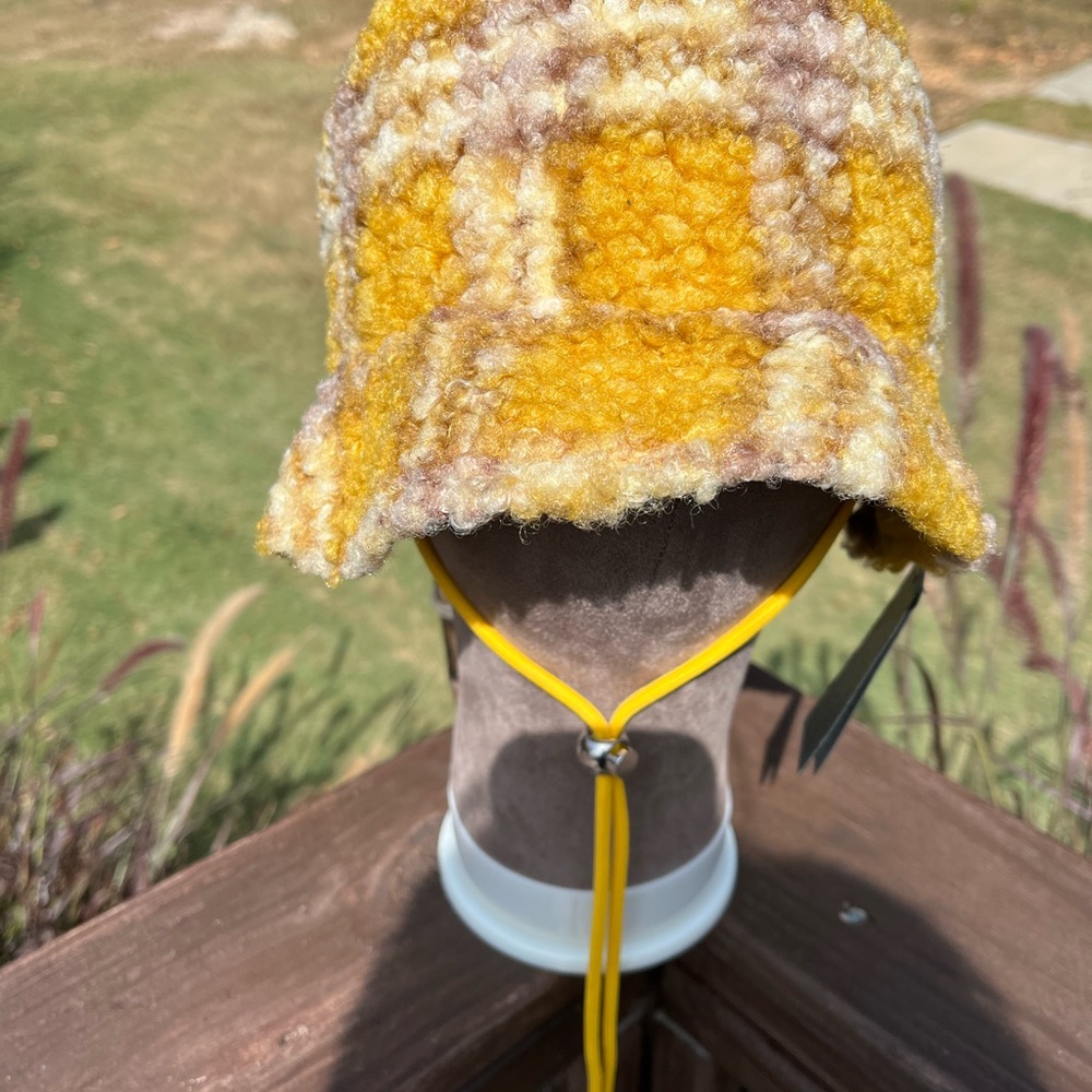 Steve Madden Faux Fur Bucket Hat One Size Fits All V $19
